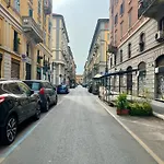 Porta Venezia Central Cozy Home